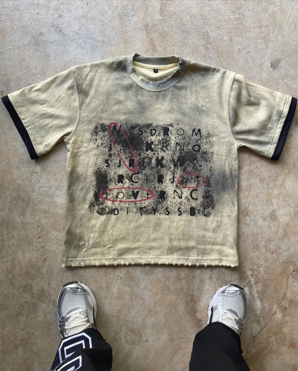 30MOQ Distressed Spray Wash Distressed Ripped Streetwear Graphic Cropped Boxy Vintage Sun Faded Acid Wash T Shirt for Men