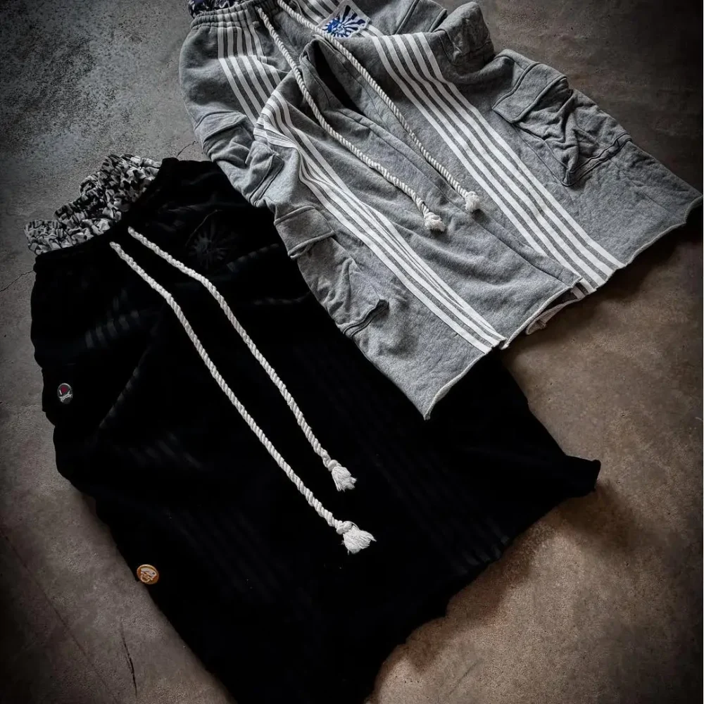 100% Pure Cotton High-end Men's Pants Heavyweight of 400 Grams in HIP-POP Style with Applique Embroidered - Image 3
